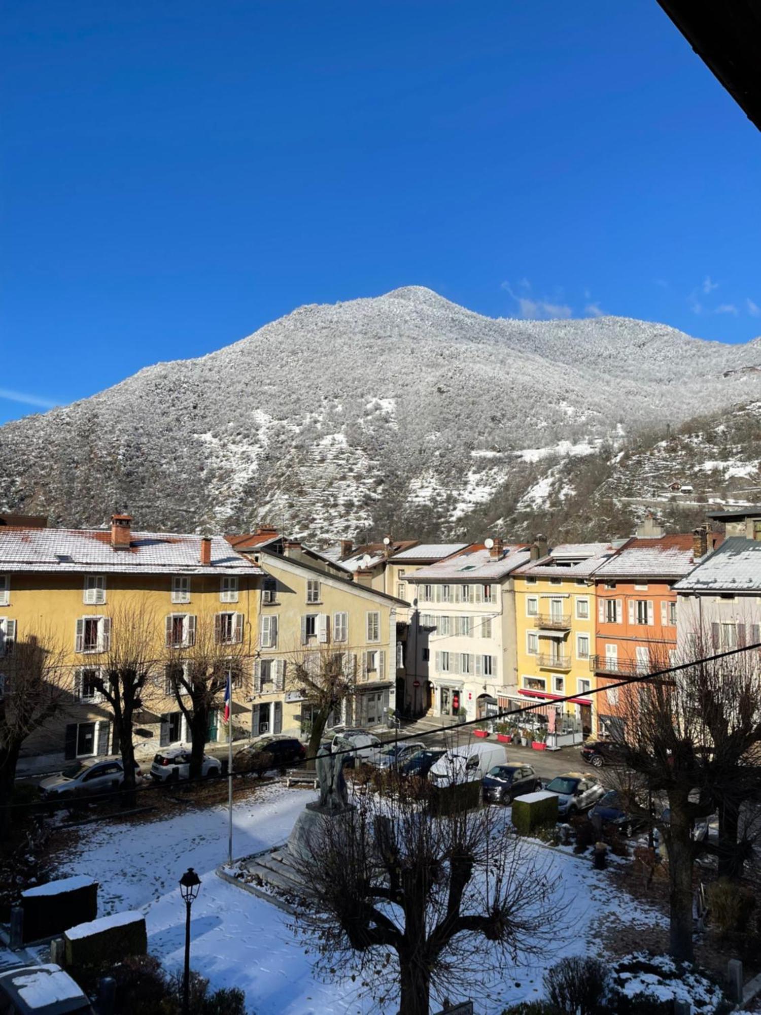 La Montagnette L Oursson Chambre Maison En Travaux De 10H A 17H 무티에 외부 사진