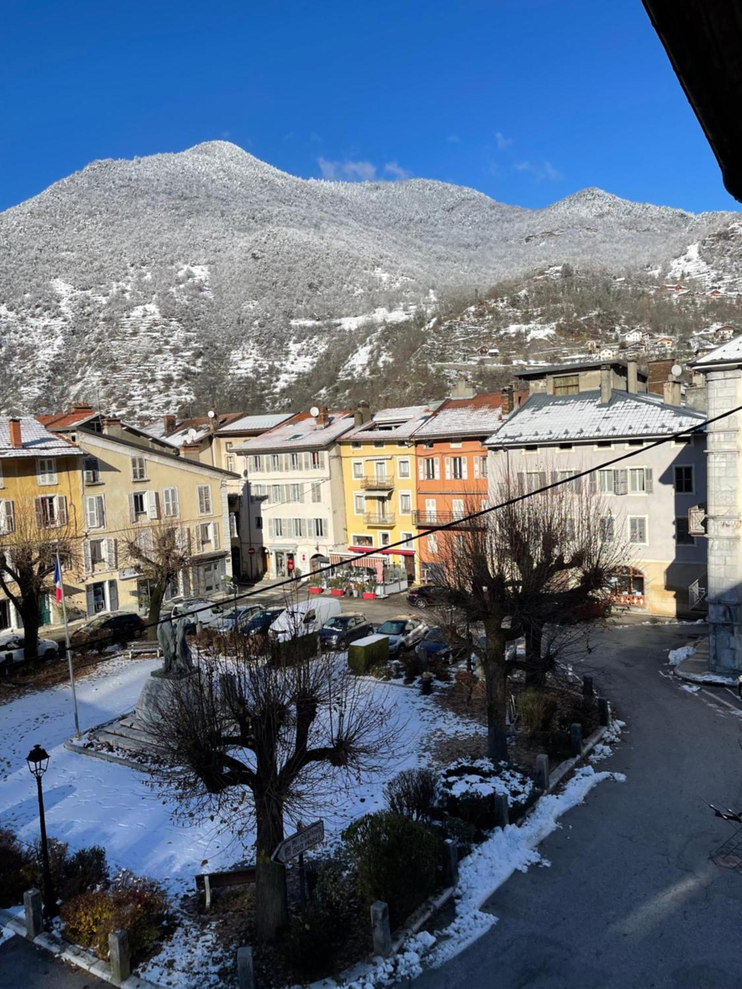La Montagnette L Oursson Chambre Maison En Travaux De 10H A 17H 무티에 외부 사진